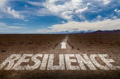 RESILIENCY BUILDING AS A MEANS TO PREVENT PTSD AND RELATED ADJUSTMENT PROBLEMS IN MILITARY PERSONNEL